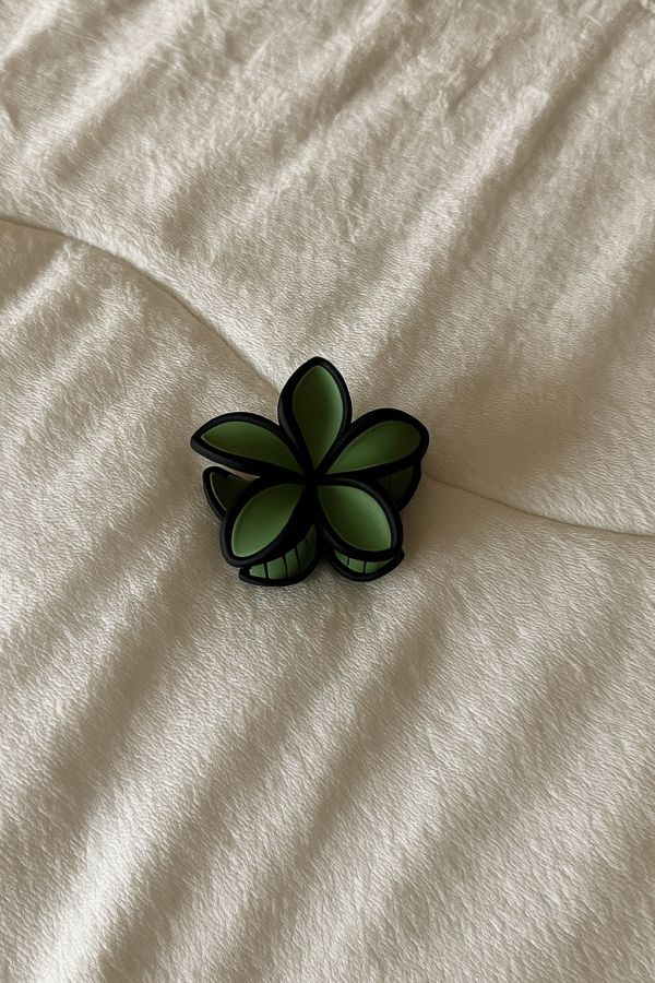Dark Green Flower Hair Clutcher